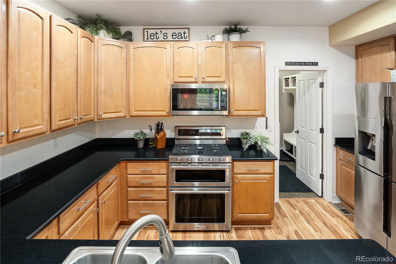8833 Edinburgh Circle Highlands Ranch, CO 80129 - Photo 7 of 40 Gallery Image 7