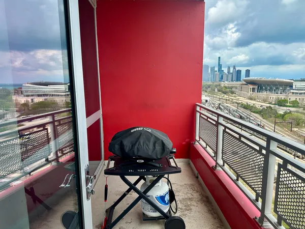 $3,600 | 1841 South Calumet Avenue, Unit 1403, Chicago, IL 60616