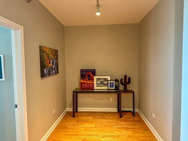 $3,600 | 1841 South Calumet Avenue, Unit 1403, Chicago, IL 60616