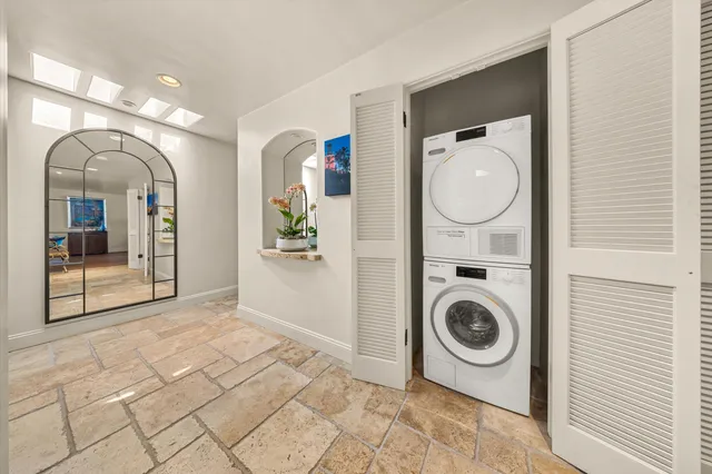 $7,000 | 1220 Coast Village Road, Unit 307, Santa Barbara, CA 93108