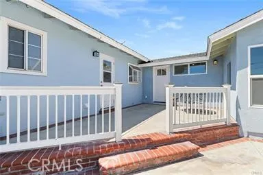 $2,200 | 204 South Raymond Avenue, Fullerton, CA 92831