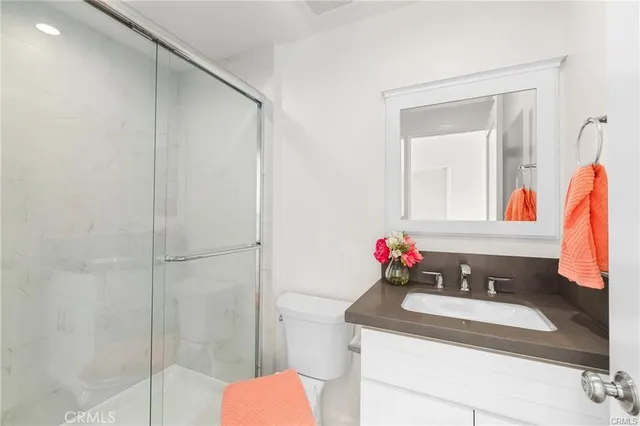 $2,200 | 204 South Raymond Avenue, Fullerton, CA 92831