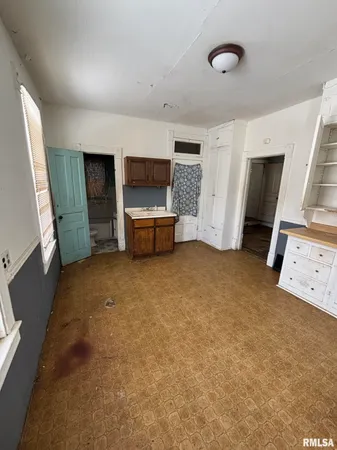$42,000 | 2010 West Malone Street, Peoria, IL 61605