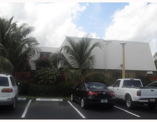 22250 Boca Rancho Drive, Unit C Boca Raton, FL 33428 - Photo 14 of 16 Exterior Front