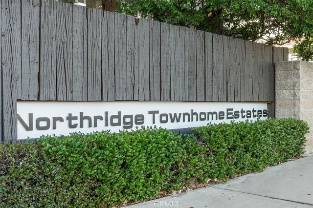 $715,000 | 10056 Melinda Way, Unit 3, Northridge, CA 91325