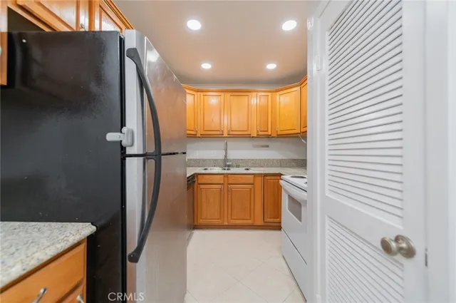 $458,000 | 22804 Hilton Head Drive, Unit 39, Diamond Bar, CA 91765