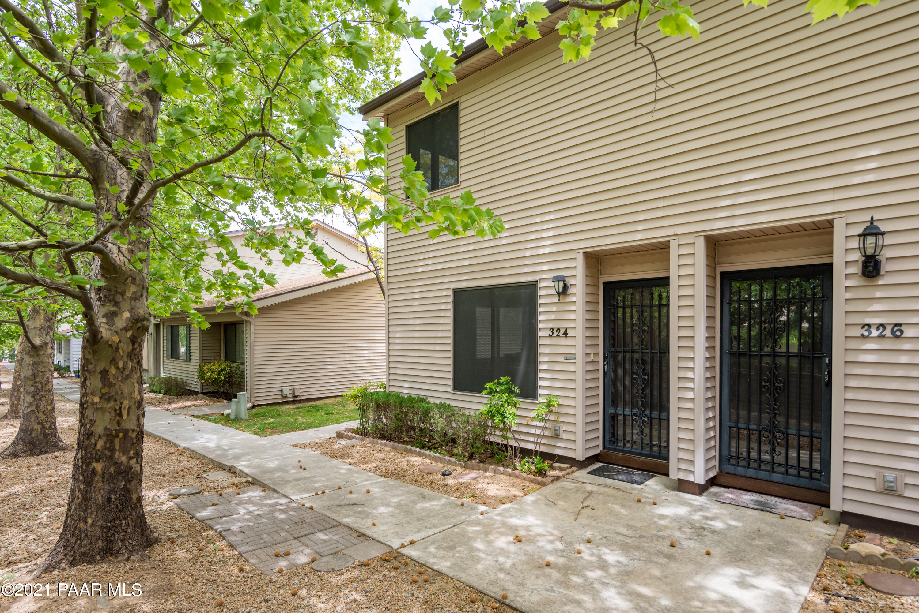 324 Rim Rock Circle, Unit 2 Prescott, AZ 86303 - Photo 2 of 23 DSC_7960