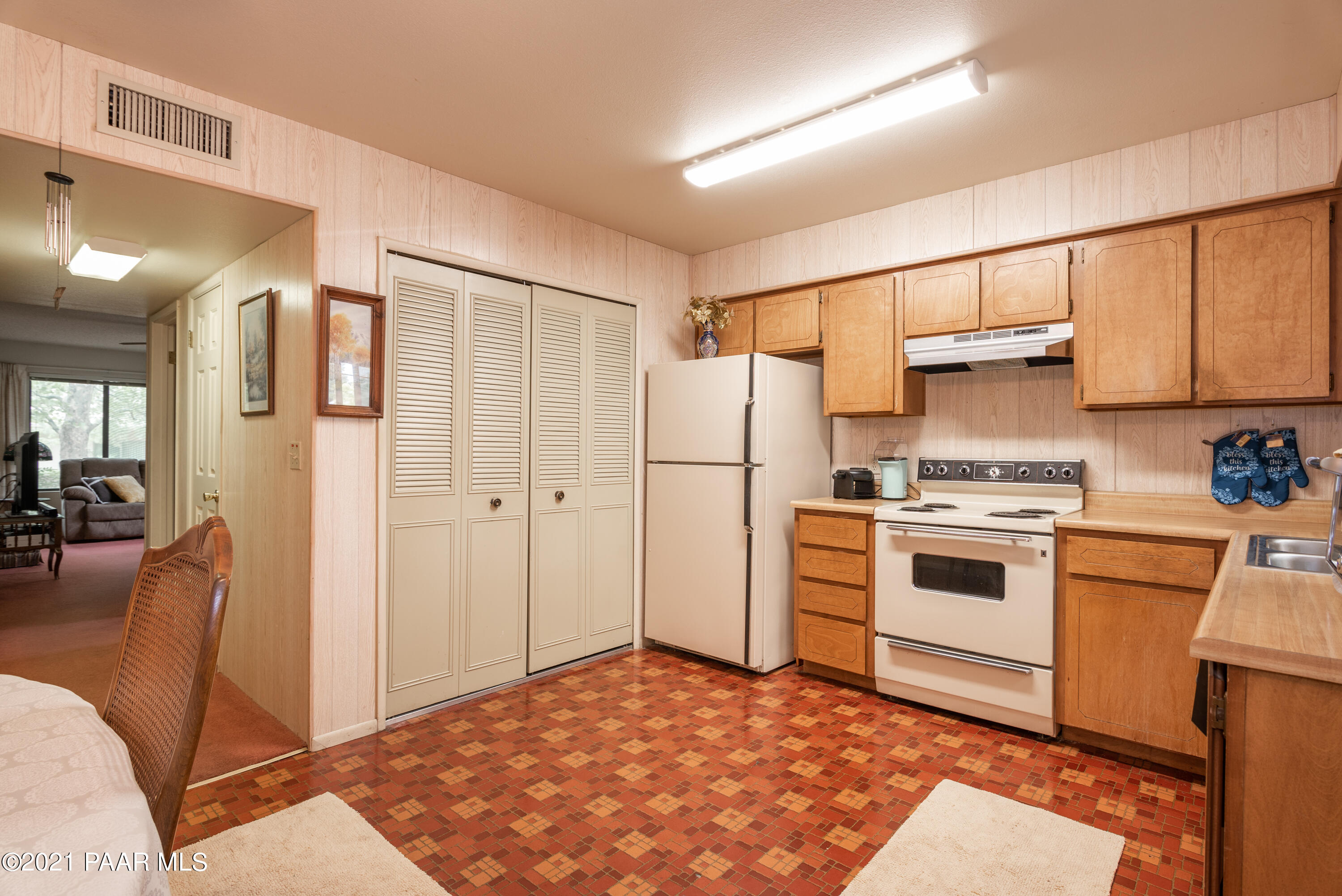 324 Rim Rock Circle, Unit 2 Prescott, AZ 86303 - Photo 6 of 23 DSC_7969