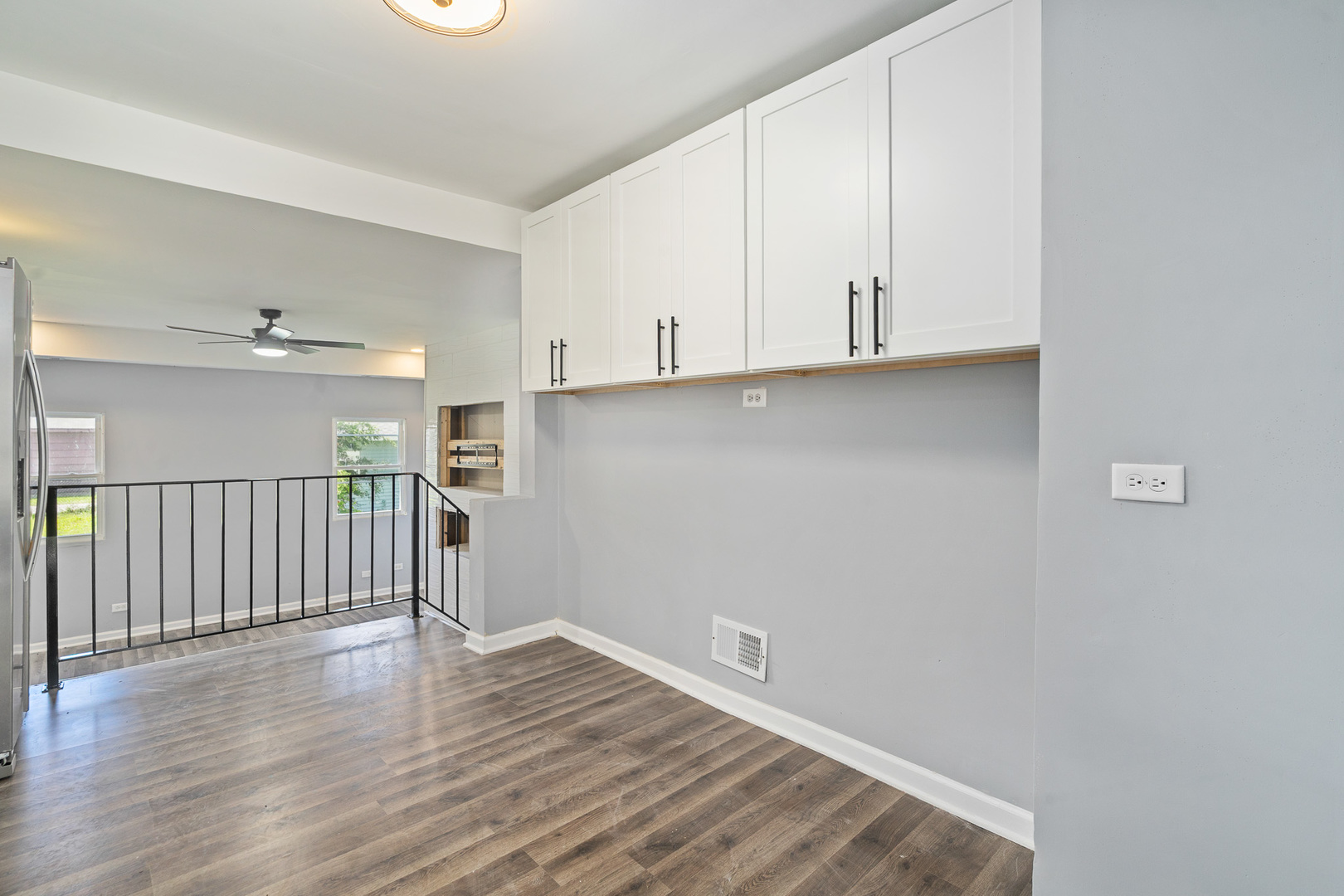 14806 Grant Street Dolton, IL 60419 - Photo 4 of 34