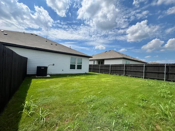 $1,925 | 732 Staglin Street, Unit B, Buda, TX 78610