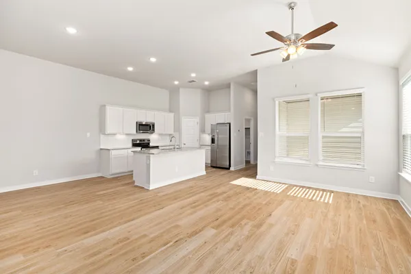 $1,925 | 732 Staglin Street, Unit B, Buda, TX 78610