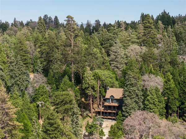 $1,575,000 | 413 Cimarron Lane, Lake Arrowhead, CA 92352