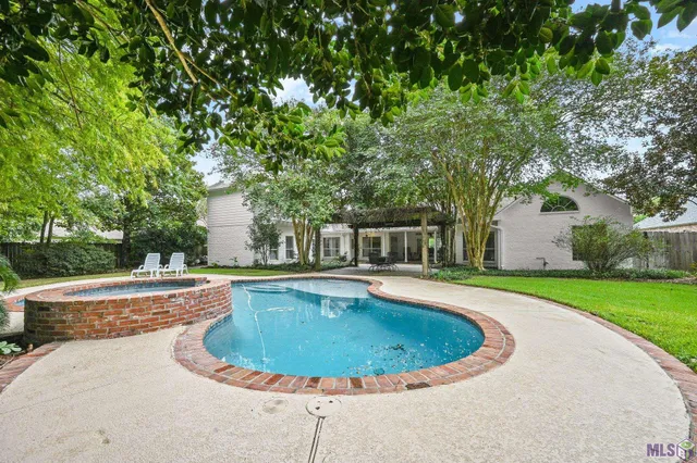 $765,000 | 16829 Amberwood Drive, St. George, LA 70810