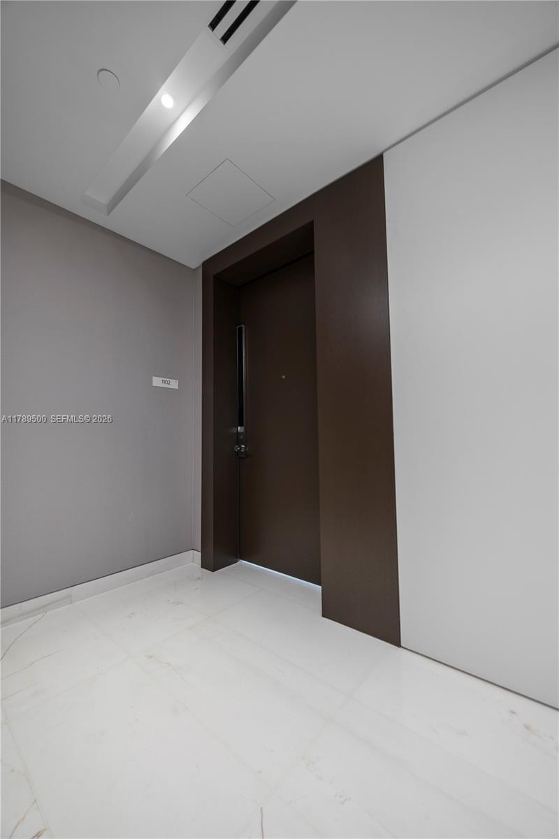 300 Biscayne Blvd Way, Unit 1102 Miami, FL 33131 - Photo 6 of 37 a view of an empty room