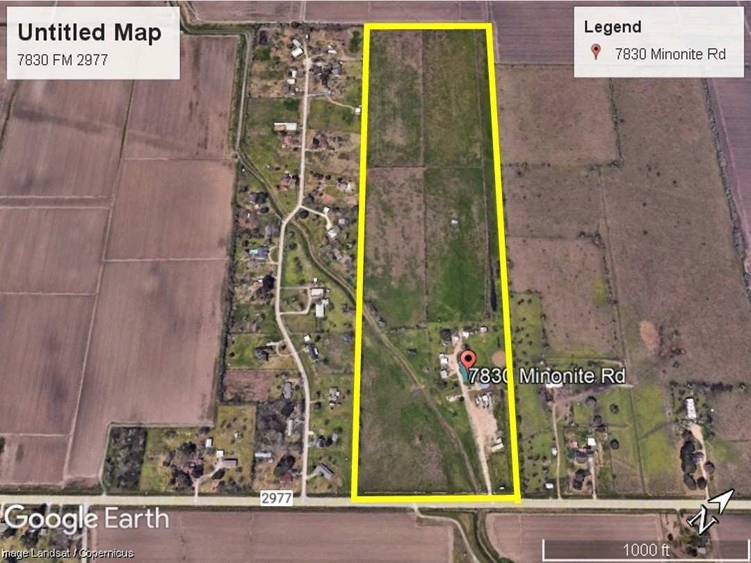 7830 Minonite Road Richmond, TX 77469 - Photo 2 of 28 view of a bathroom with a shower and a table