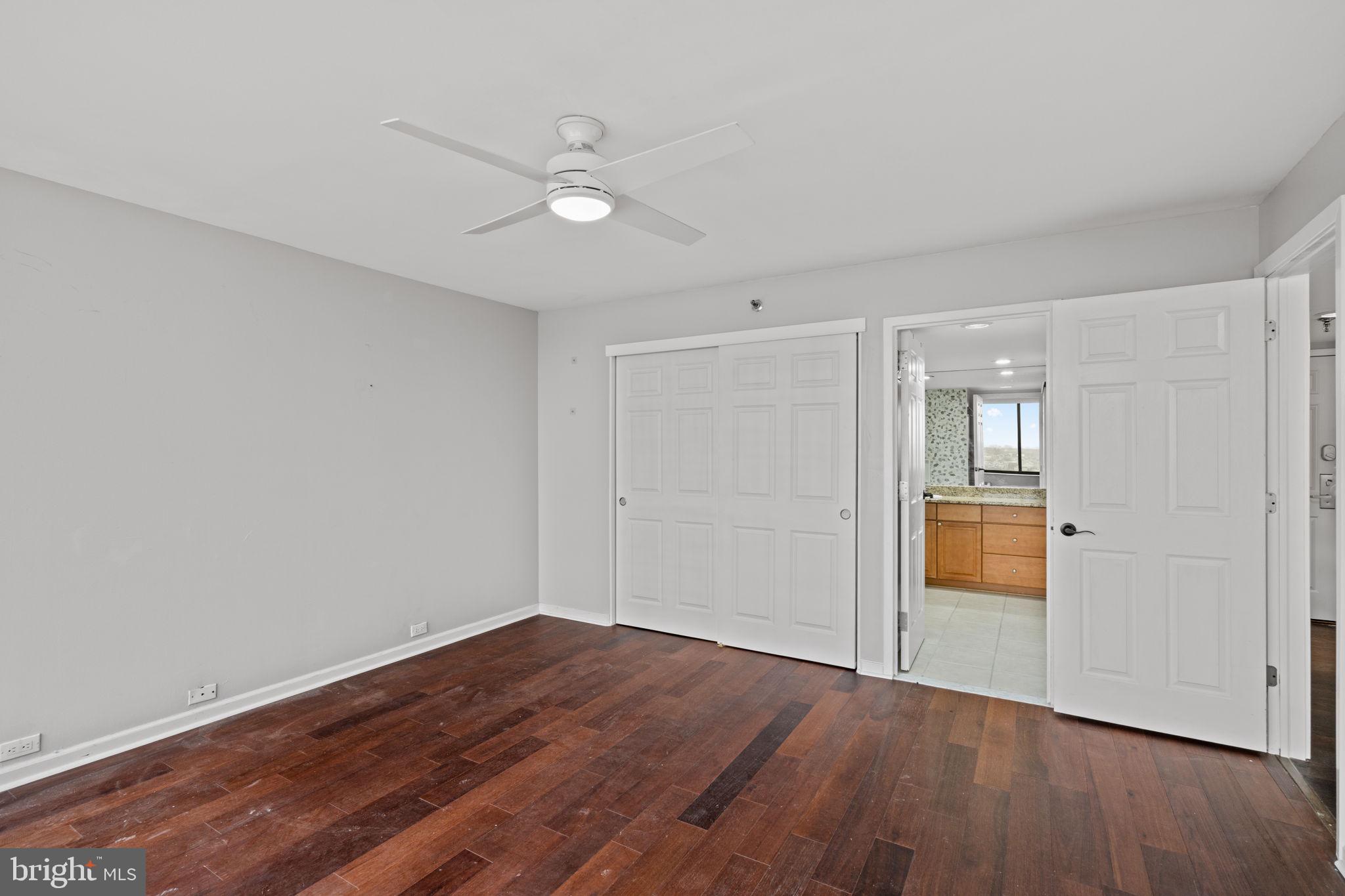 2001 Hamilton Street, Unit 2001 Philadelphia, PA 19130 - Photo 19 of 45 Master Bedroom