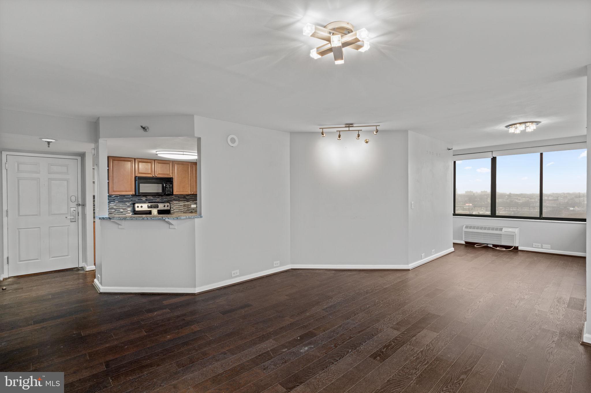 2001 Hamilton Street, Unit 2001 Philadelphia, PA 19130 - Photo 3 of 45