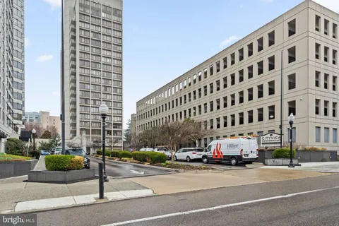 $420,000 | 2001 Hamilton Street, Unit 2001, Philadelphia, PA 19130