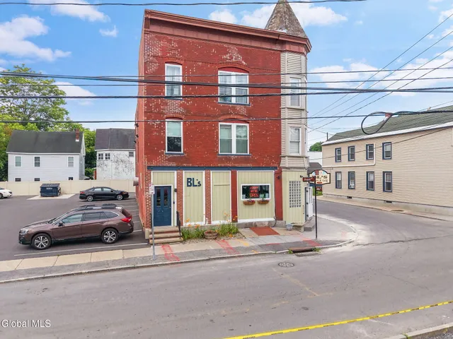 $815,000 | 208 Front Street, Schenectady, NY 12305