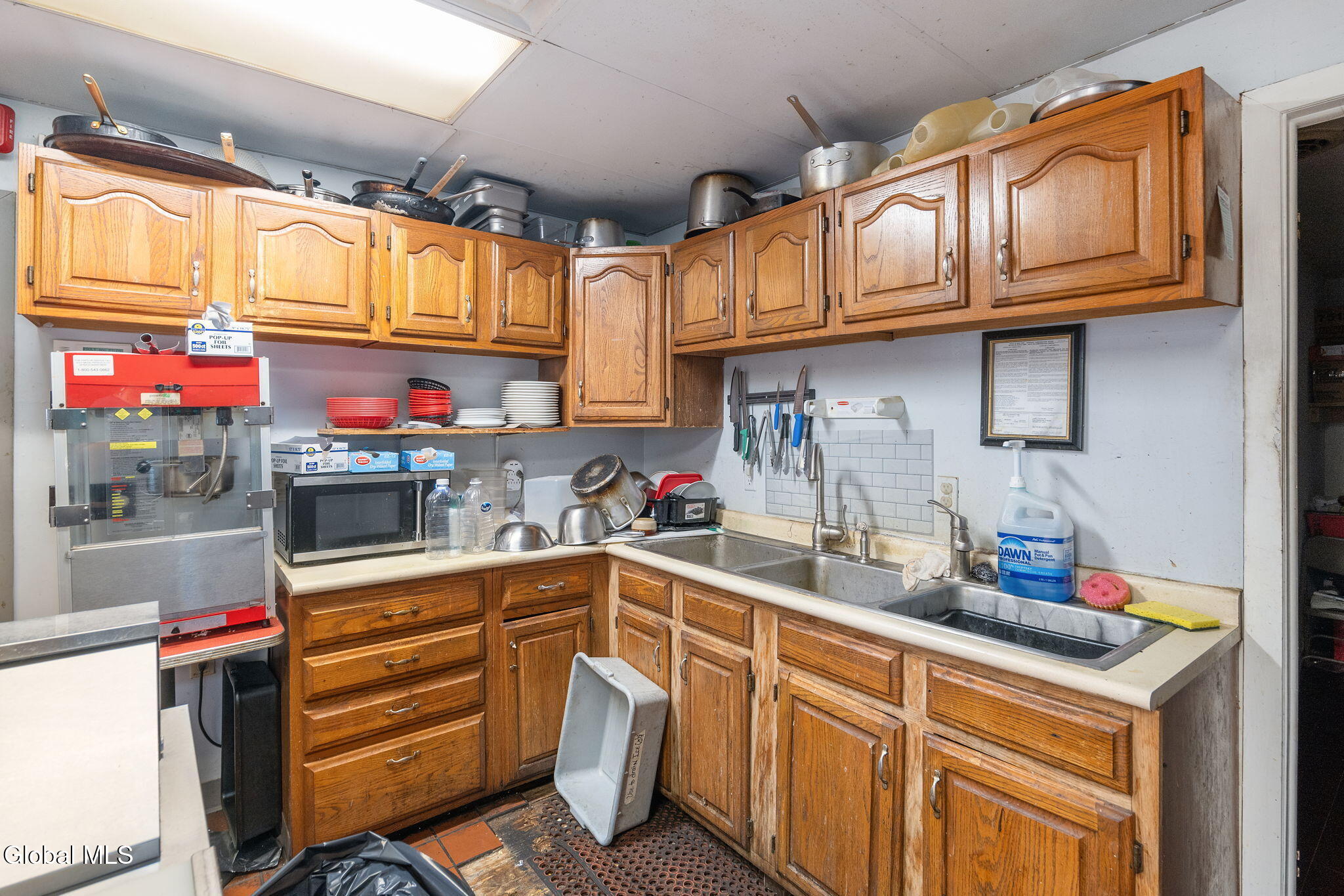 208 Front Street Schenectady, NY 12305 - Photo 25 of 34 25-208FrontSt_25