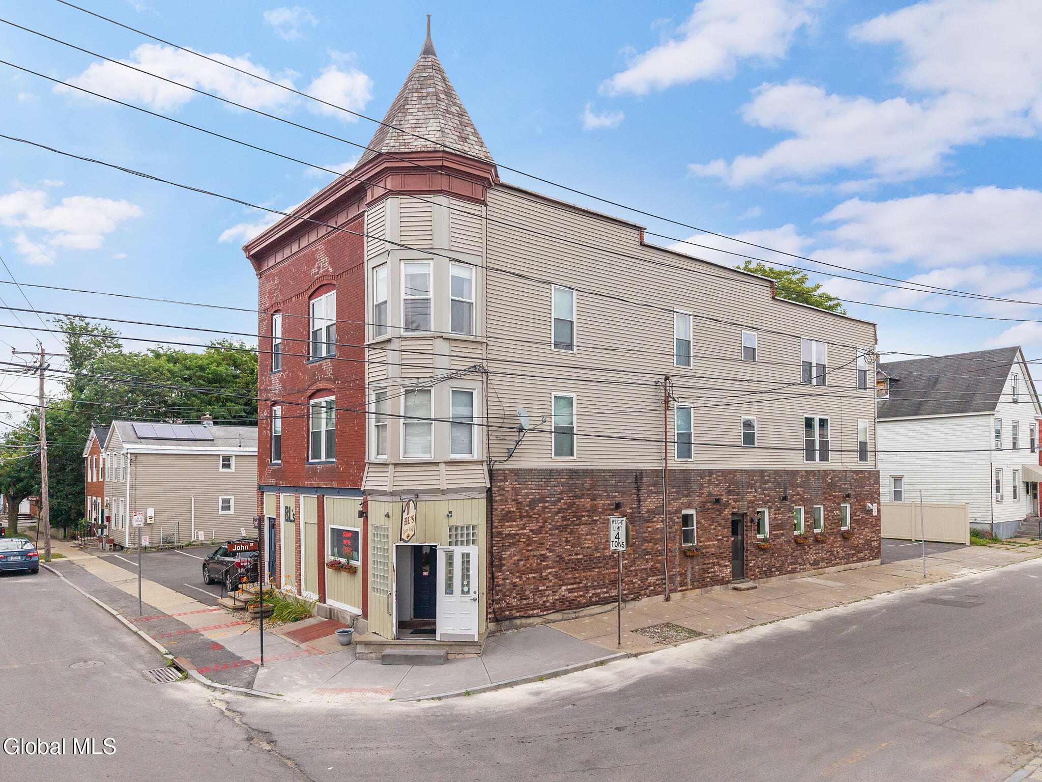 208 Front Street Schenectady, NY 12305 - Photo 3 of 34 3-208FrontSt_03