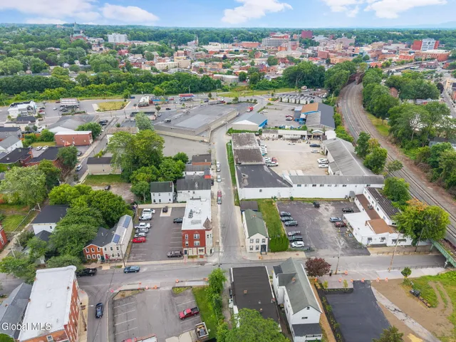 $815,000 | 208 Front Street, Schenectady, NY 12305