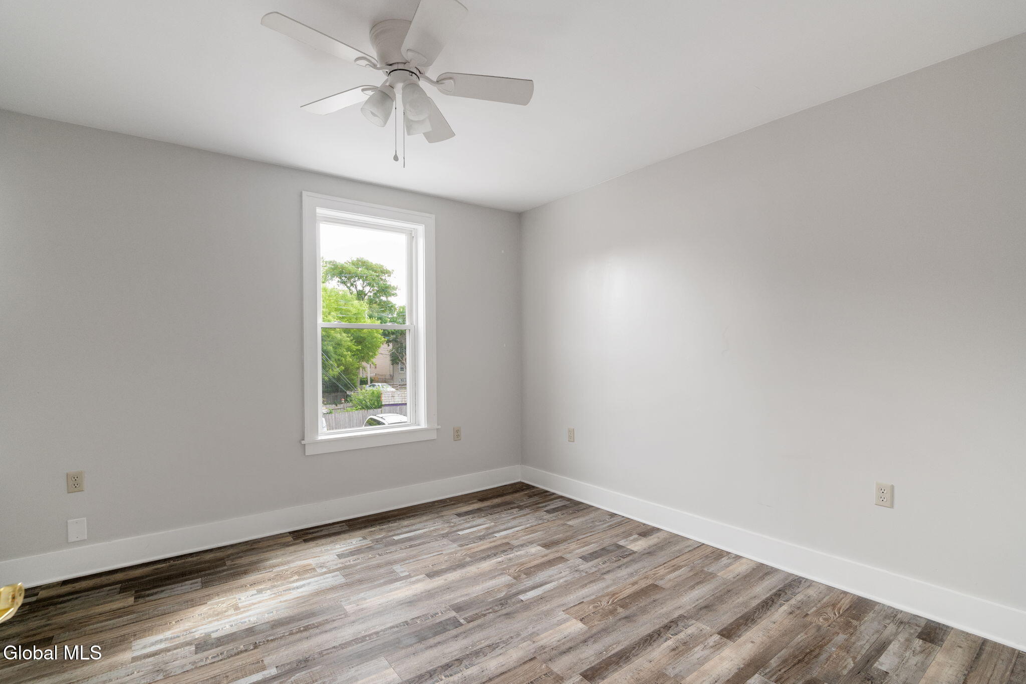 208 Front Street Schenectady, NY 12305 - Photo 8 of 34 8-208FrontSt_08