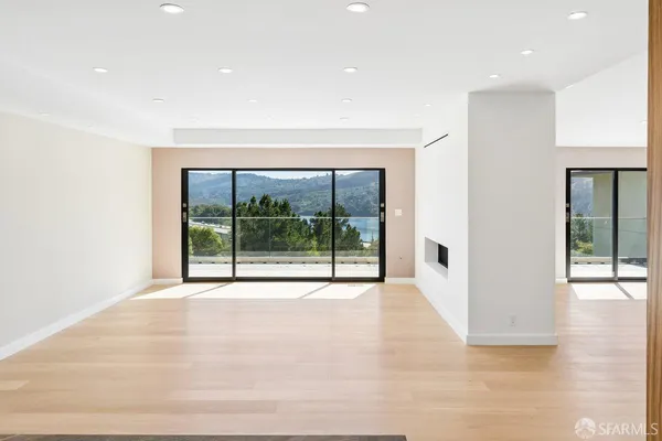 $20,000 | 1435 Lakeview Drive, Hillsborough, CA 94010