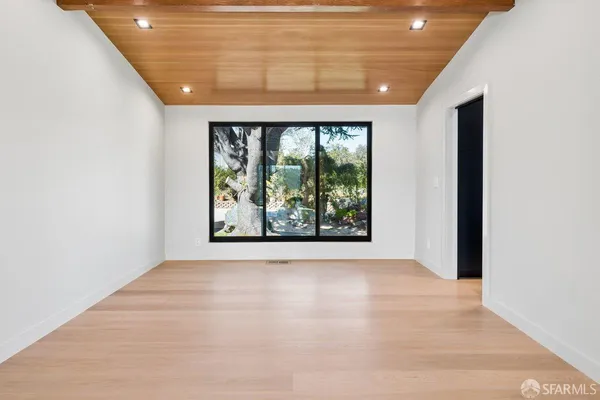 $20,000 | 1435 Lakeview Drive, Hillsborough, CA 94010