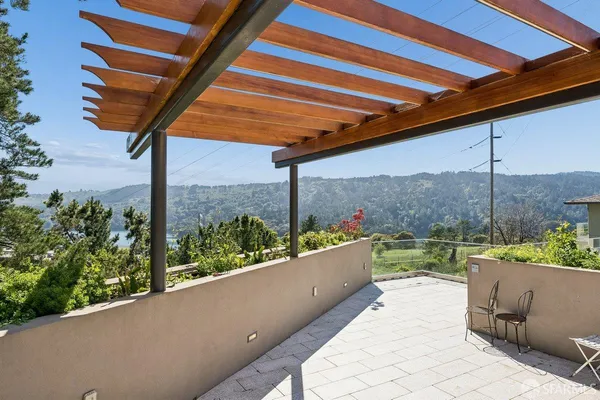 $20,000 | 1435 Lakeview Drive, Hillsborough, CA 94010