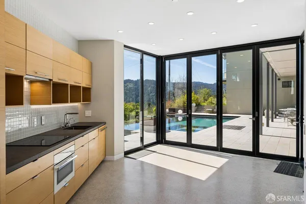 $20,000 | 1435 Lakeview Drive, Hillsborough, CA 94010