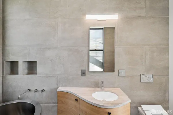 $20,000 | 1435 Lakeview Drive, Hillsborough, CA 94010