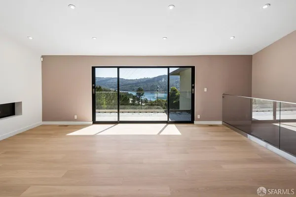 $20,000 | 1435 Lakeview Drive, Hillsborough, CA 94010