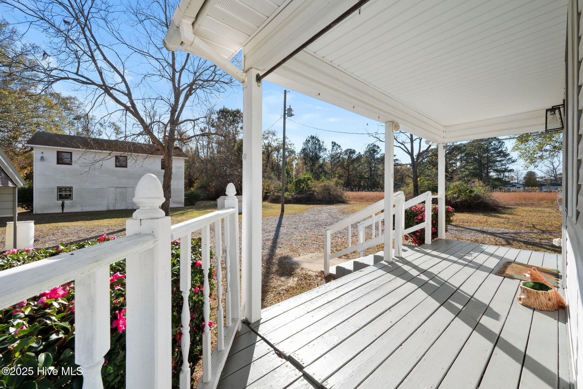 302 Thankful Road Rocky Point, NC 28457 - Photo 19 of 37 17-web-or-mls-back porch