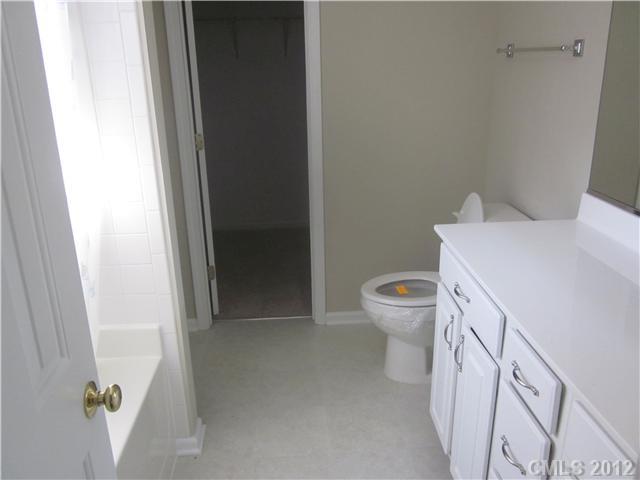 228 Forest Pond Road Kannapolis, NC 28083 - Photo 6 of 10 Gallery Image 6