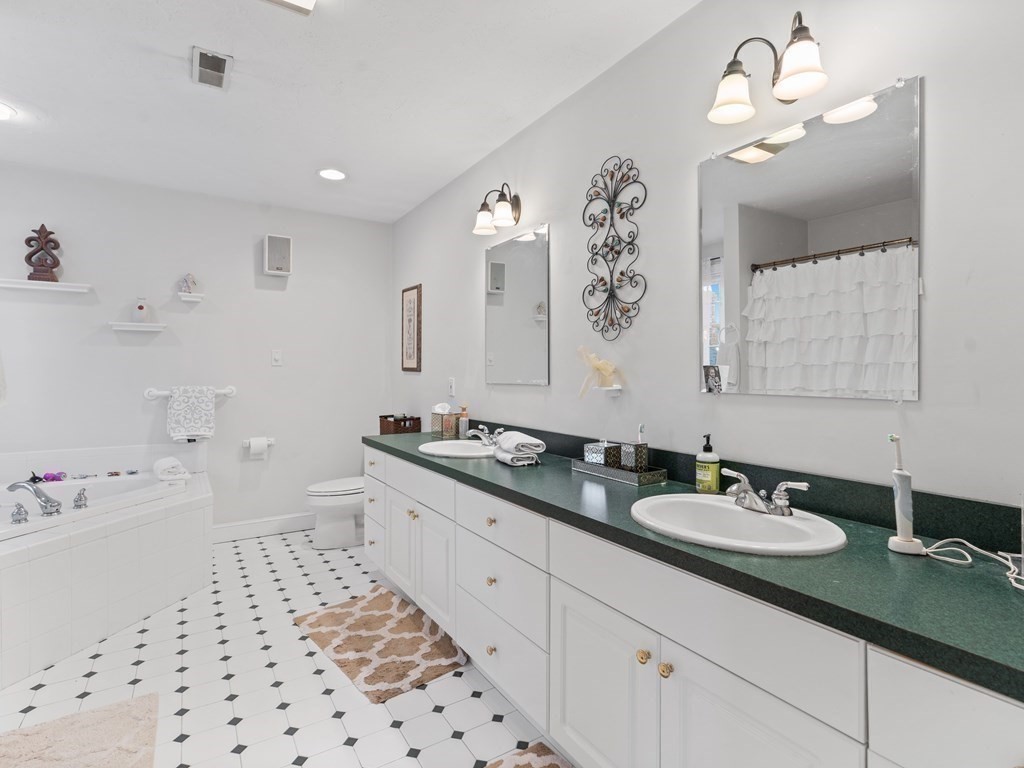 20 Concord Road Stoneham, MA 02180 - Photo 15 of 35 Gallery Image 15