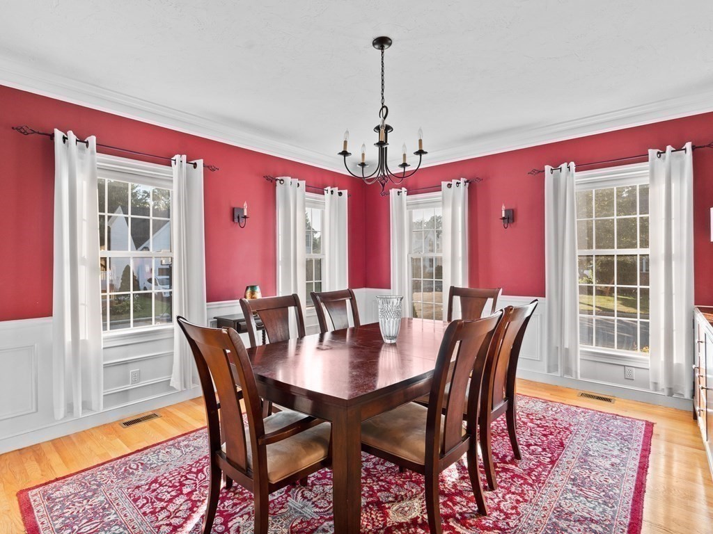 20 Concord Road Stoneham, MA 02180 - Photo 8 of 35 Gallery Image 8