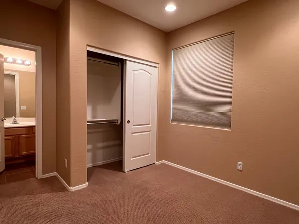 $2,995 | 6631 South Classic Way, Gilbert, AZ 85298
