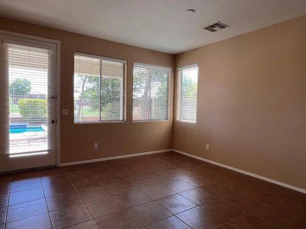 $2,995 | 6631 South Classic Way, Gilbert, AZ 85298