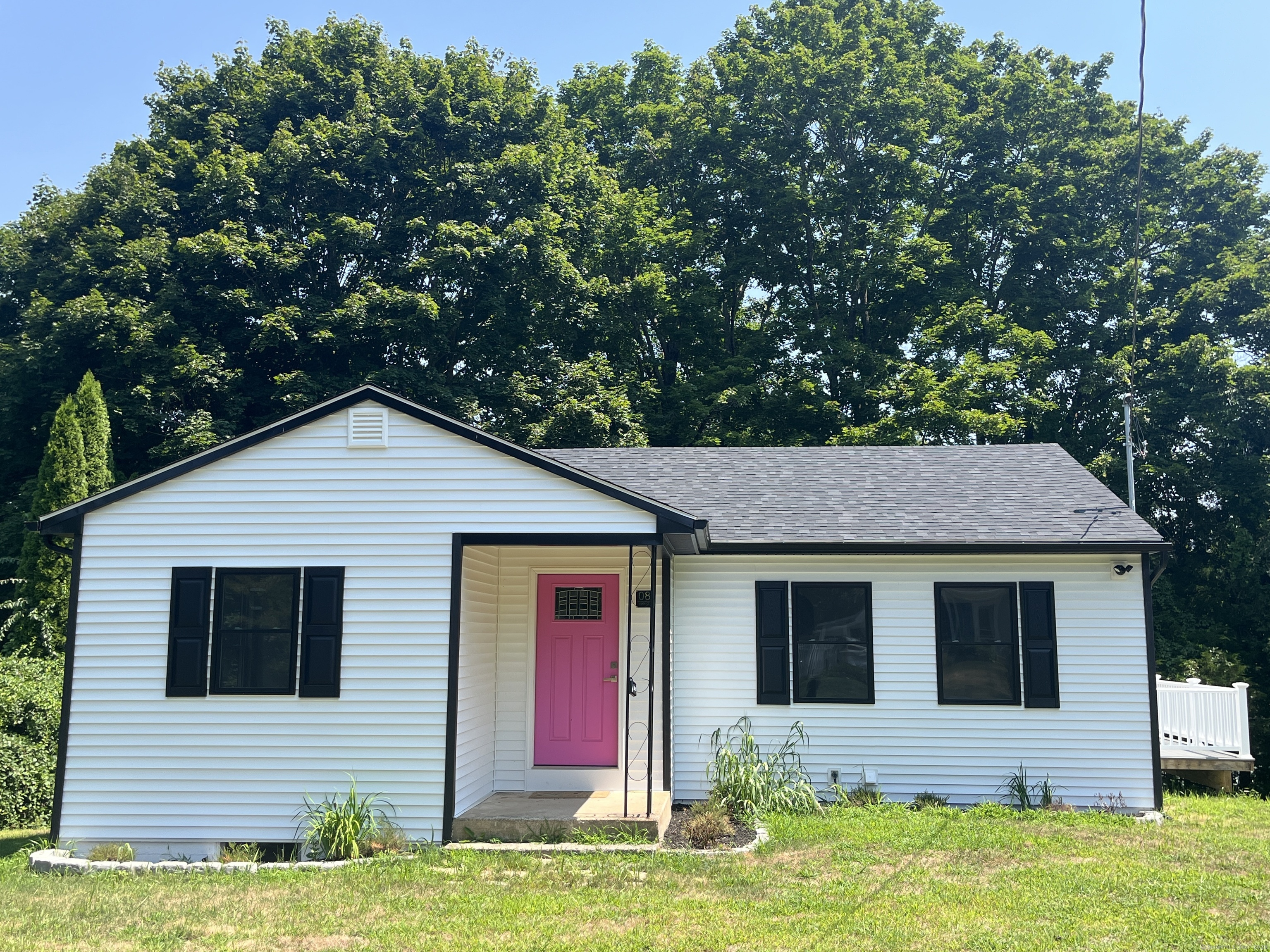 8 Eddy Road Montville, CT 06370 - Photo 1 of 1