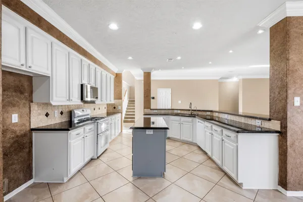 $465,000 | 2406 Spanish Oak Hill Court, Spring, TX 77388