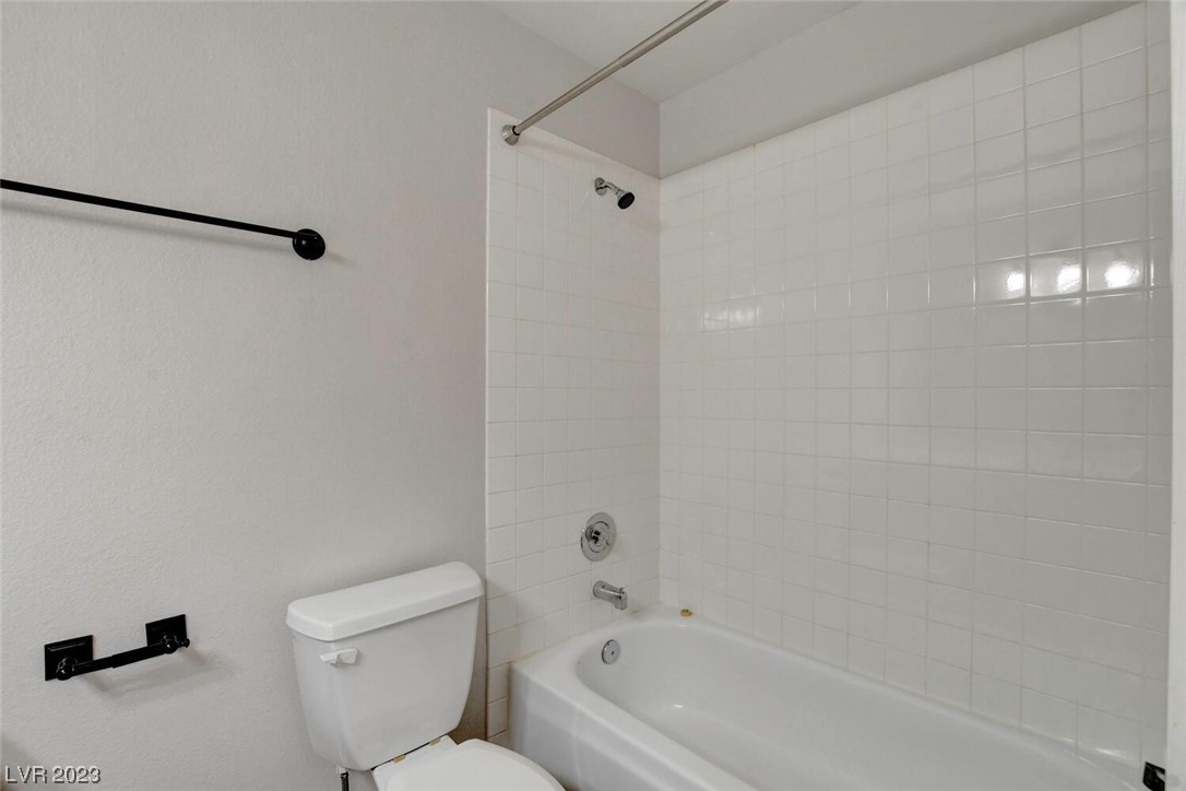 7401 Alpine Ridge Street Las Vegas, NV 89131 - Photo 7 of 31 Gallery Image 7