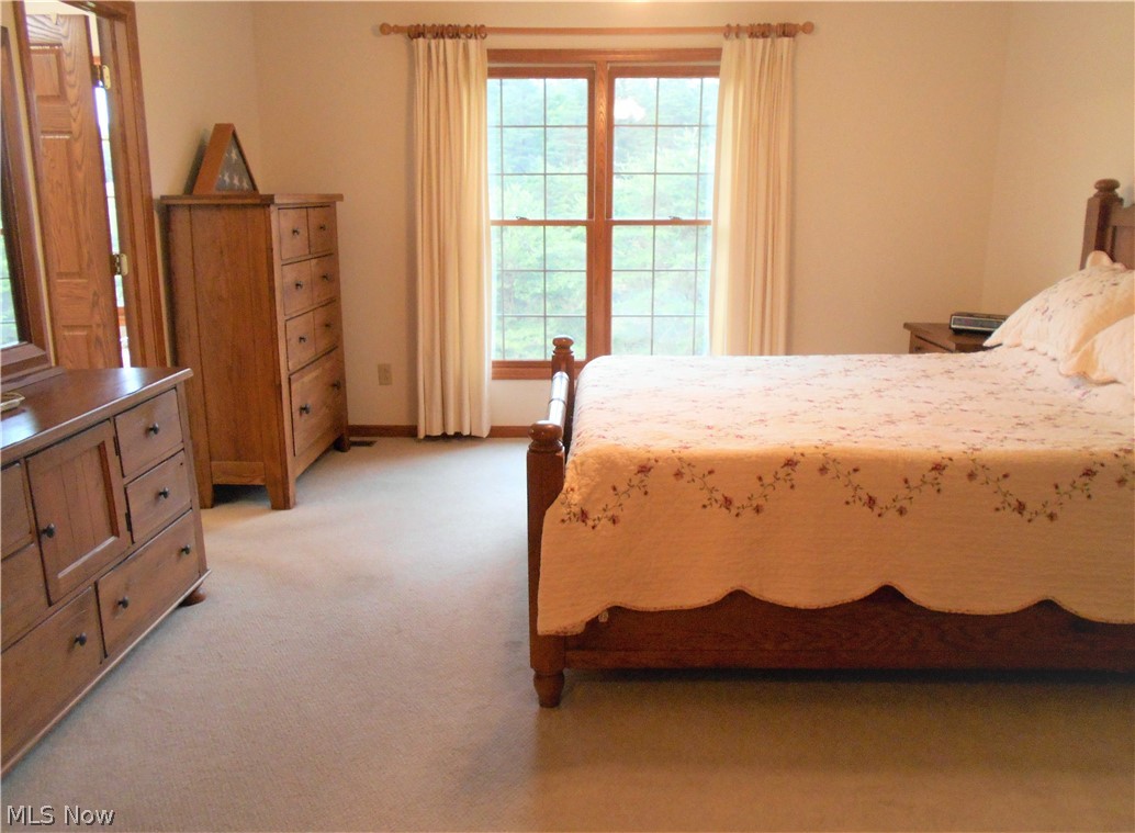 384 Burnfield Road Little Hocking, OH 45742 - Photo 11 of 30 Master bedroom