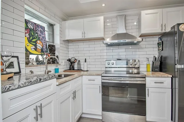 $1,600 | 1638 Embassy Drive, Unit 308, West Palm Beach, FL 33401