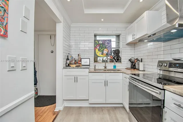 $1,600 | 1638 Embassy Drive, Unit 308, West Palm Beach, FL 33401