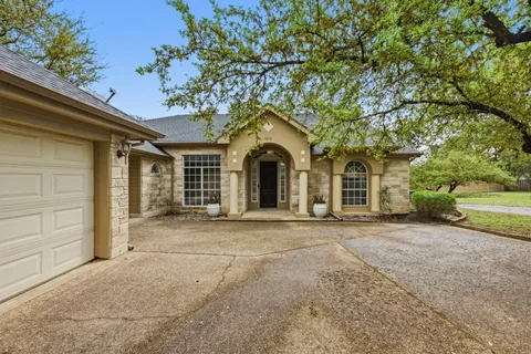 $635,000 | 3216 Lakeway Boulevard, Austin, TX 78734