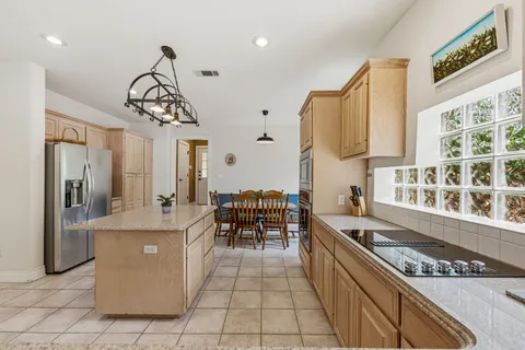 $635,000 | 3216 Lakeway Boulevard, Austin, TX 78734