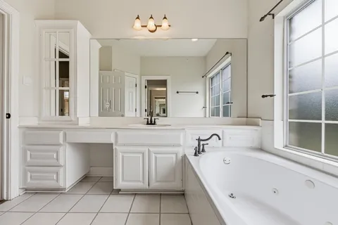 $635,000 | 3216 Lakeway Boulevard, Austin, TX 78734