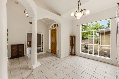 $635,000 | 3216 Lakeway Boulevard, Austin, TX 78734