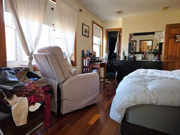 $5,000 | 70 Beaconwood Road, Unit B, Newton, MA 02461